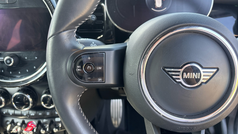 MINI Hatchback 1.5 Cooper Sport 5dr Petrol Hatchback